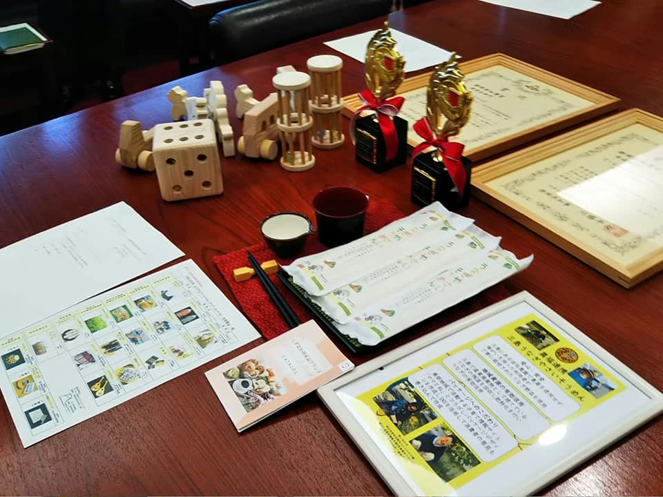 三島豊岡市長さんへ受賞の報告の掲載画像